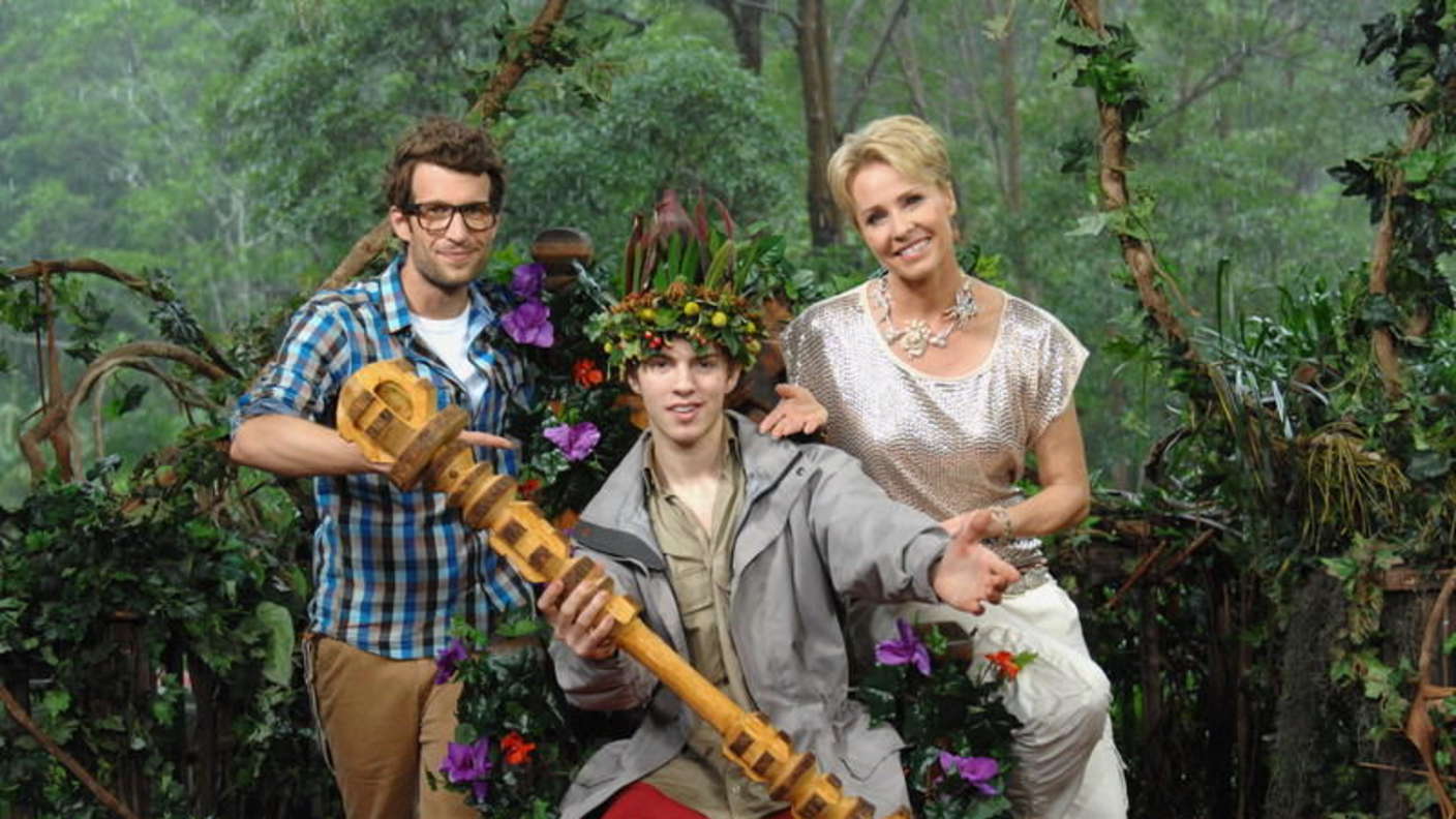Finalmoment auf einem TV-Set im Dschungel